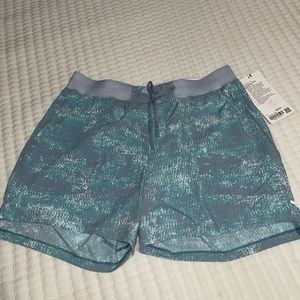 Lululemon License to Train Shorts 5”